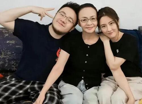 娛樂八卦姐妹吃瓜視頻,姐妹吃瓜視頻帶你領略明星幕后故事