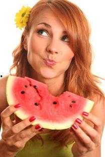 娛樂吃瓜美女圖片,揭秘吃瓜美女的爆紅之路