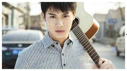 娛樂圈吃瓜鄭業(yè)成是誰啊,娛樂圈新晉“吃瓜”焦點(diǎn)人物揭秘